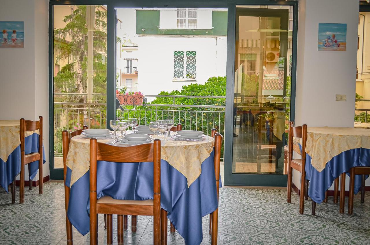 Hotel Stradiot Rimini Eksteriør billede